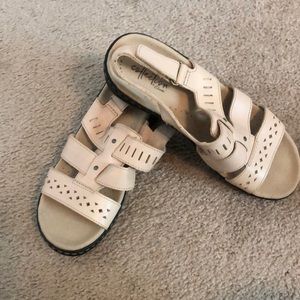 Clarks collection Lexi Quinn cutout